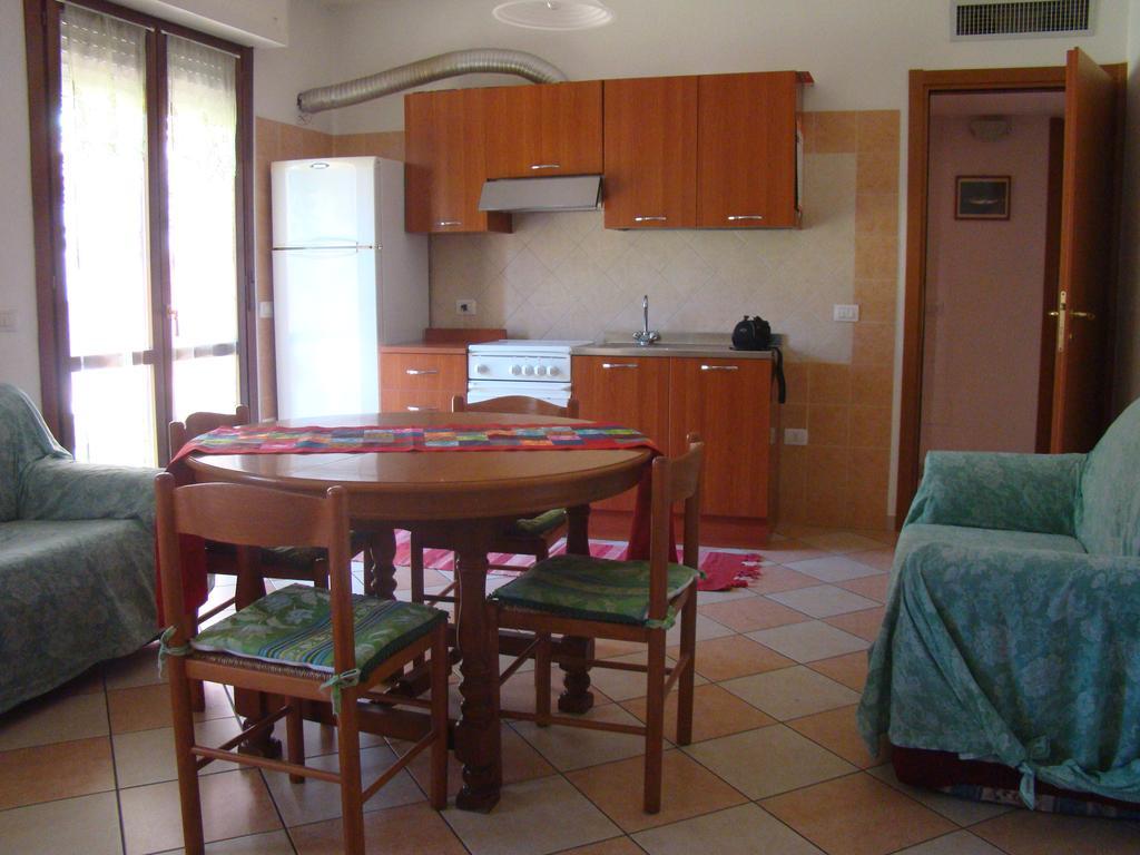 Appartamento Deledda Muravera Ruang foto